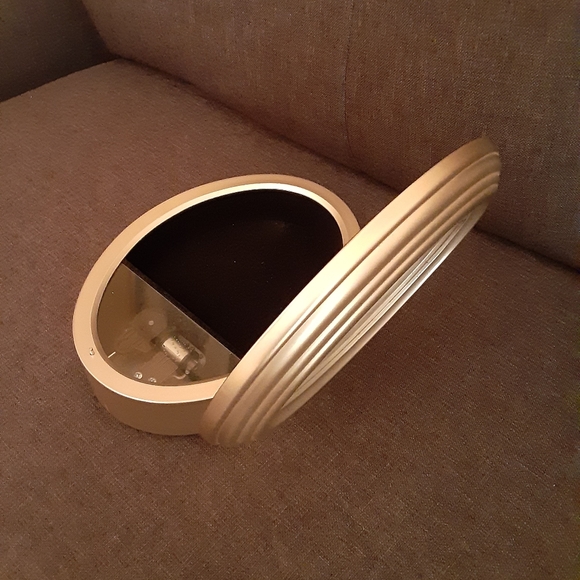 Music Box - Picture 5 of 8